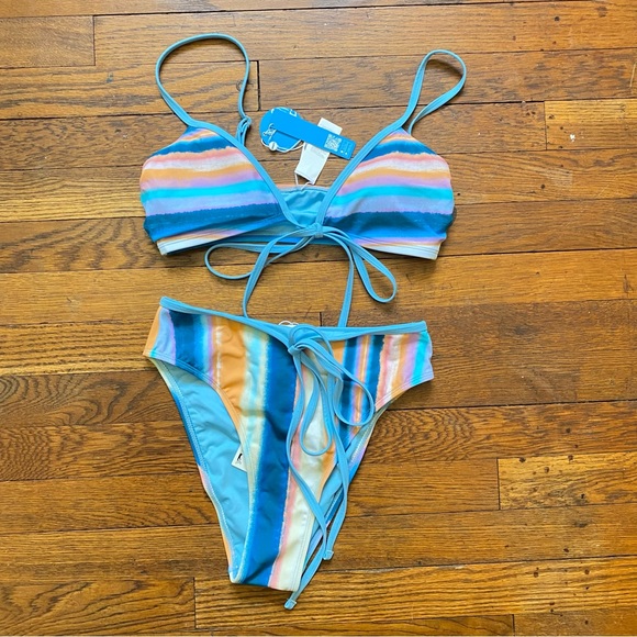 Cupshe Waterfront stripe wrap around multicolored bikini size small - Picture 3 of 14
